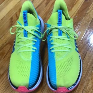 Hoka carbon x size 12